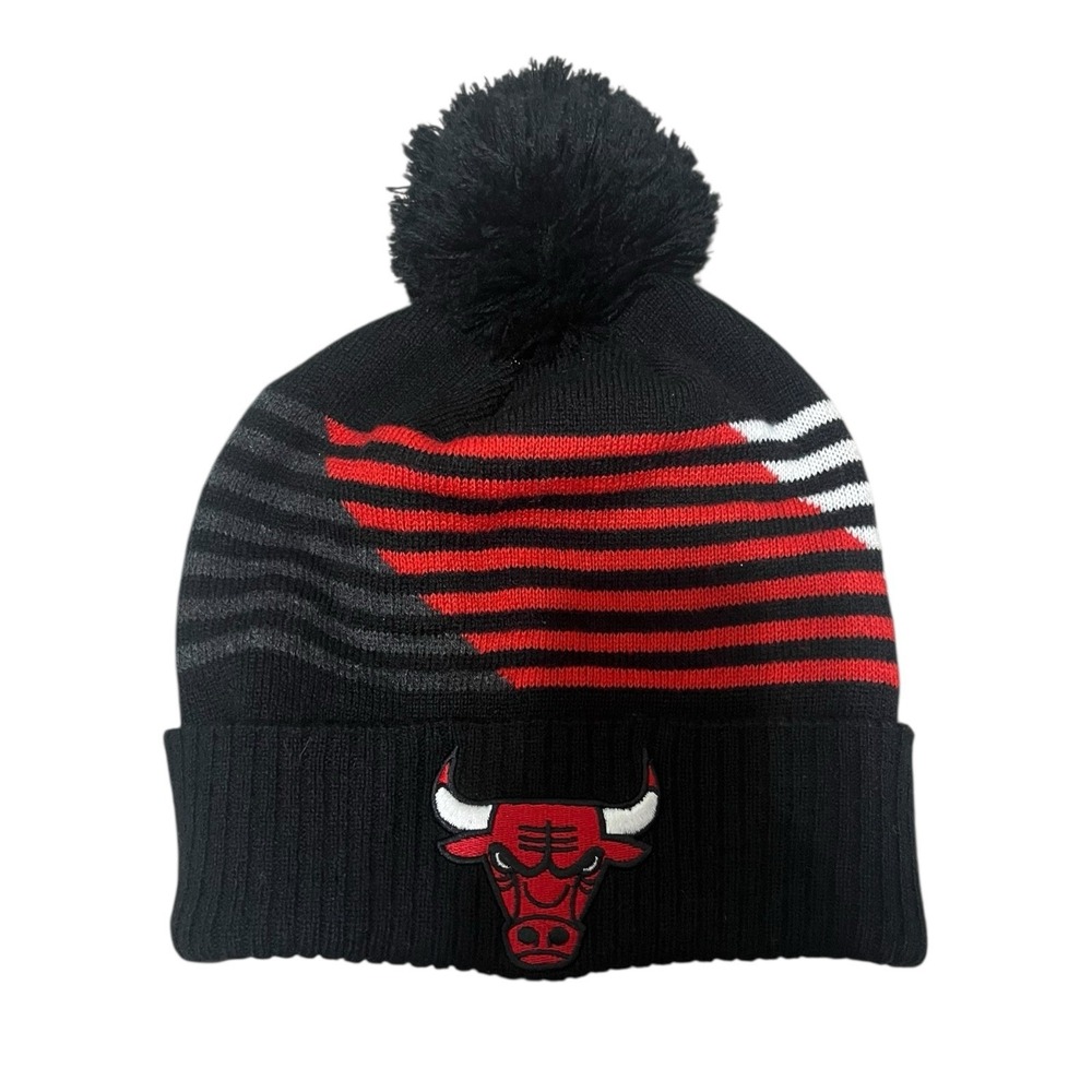 Chicago Bulls NBA Black Red Gray Embroidered Logo Knit Cuffed Hat‎